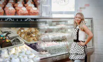 16-Year-Old Virginian Opens Own Bakery After Learning to Bake Cakes, Brownies From YouTube