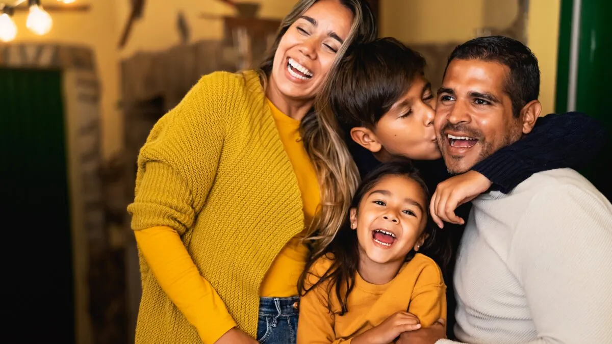 Maintaining a close relationship with family and friends requires honest and heartfelt communication. (AlessandroBiascioli/Shutterstock)