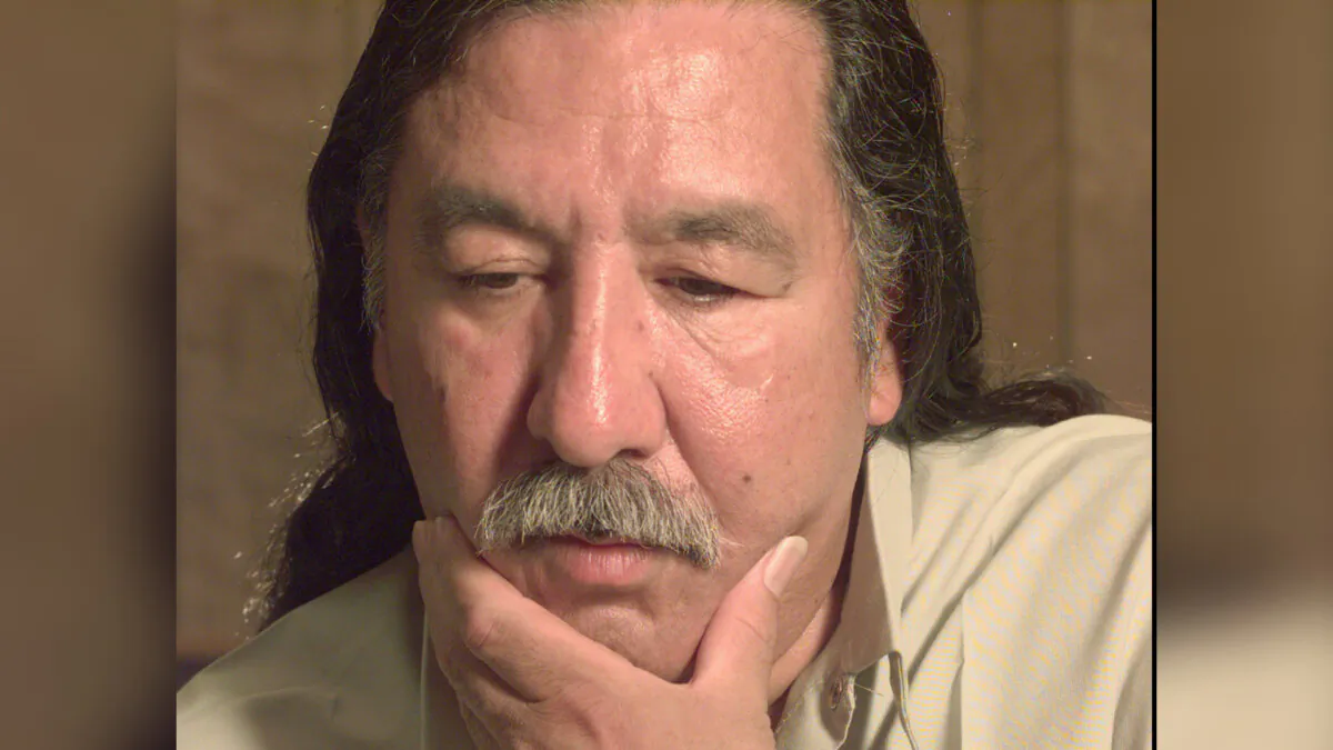 American Indian activist Leonard Peltier speaks during an interview at the U.S. Penitentiary at Leavenworth, Kan., on April 29, 1999. (Joe Ledford/The Kansas City Star via AP)