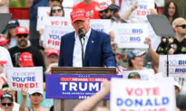Trump Campaigns in Chesapeake, Virginia, After Debate