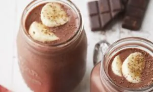 When You Need a Quick Breakfast, Try This Grab-and-Go Smoothie