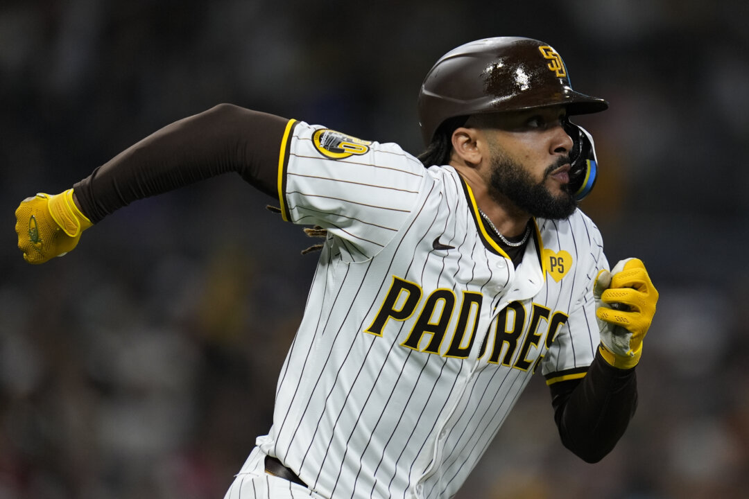 Tatis Home Run Extends Hitting Streak, Sparks Padres Past A’s 