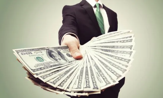 A Practical Guide to Smart Investing: From Clueless to Cash Savvy (5/6)