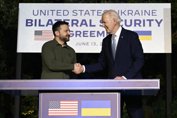 Biden, Zelenskyy Sign Long-Term Security Agreement at G7