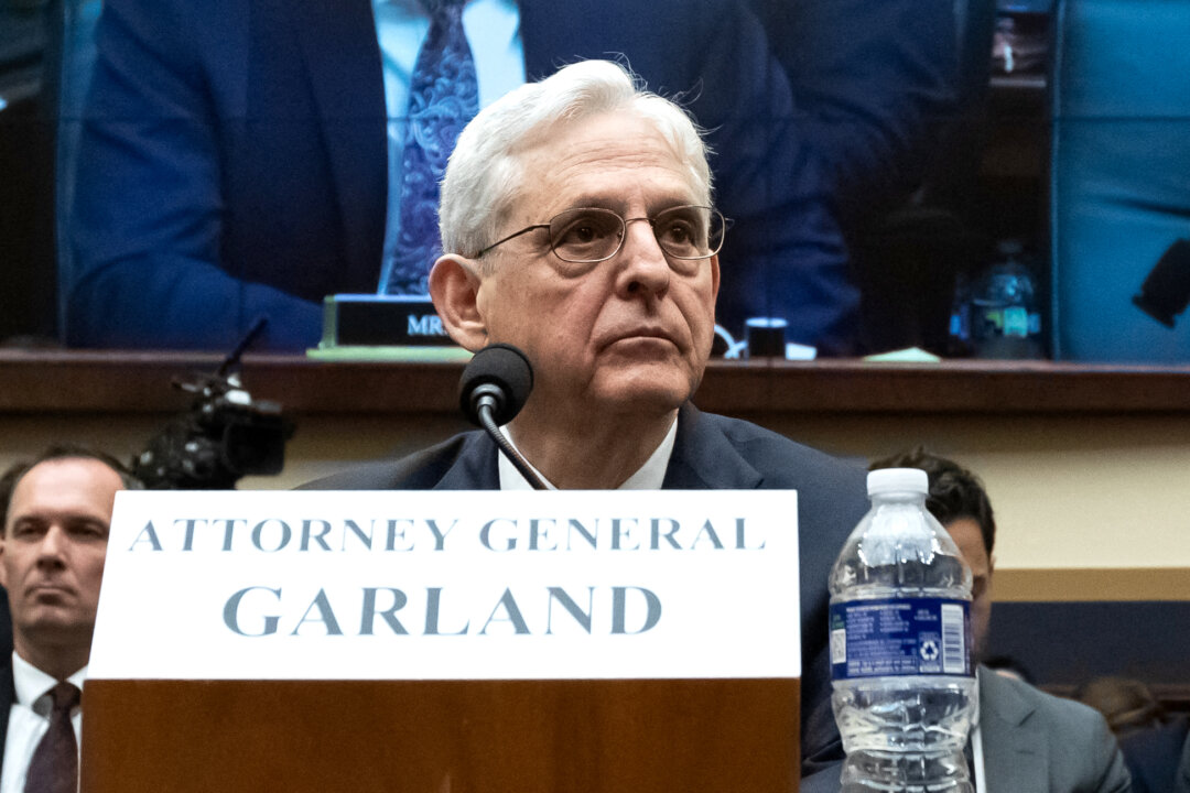 DOJ Won’t Pursue Criminal Contempt Charges Against Garland