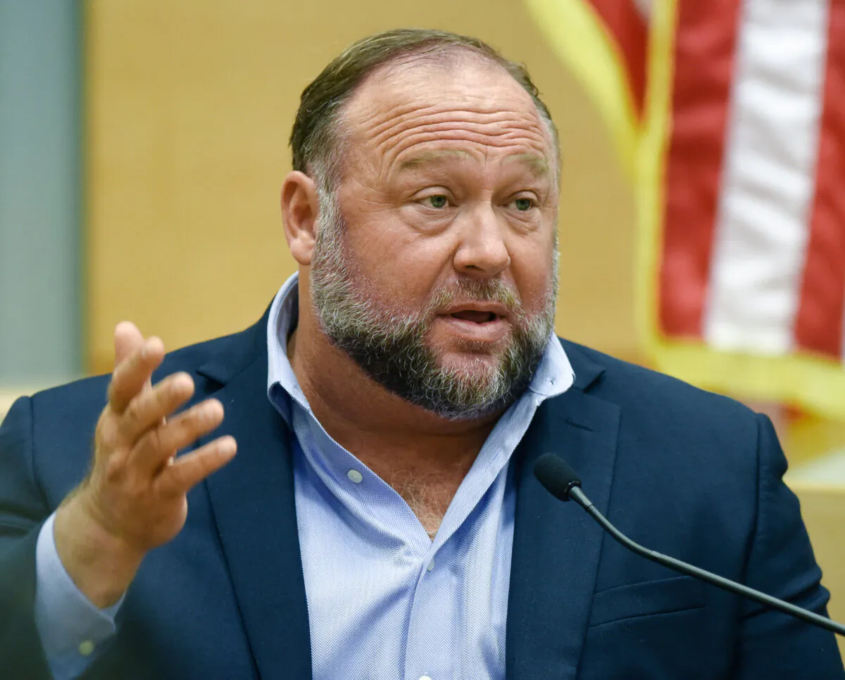 Alex Jones takes the witness stand to testify at a trial at Connecticut Superior Court in Waterbury, Conn., on Sept. 22, 2022. (Tyler Sizemore/Hearst Connecticut Media via AP, Pool)