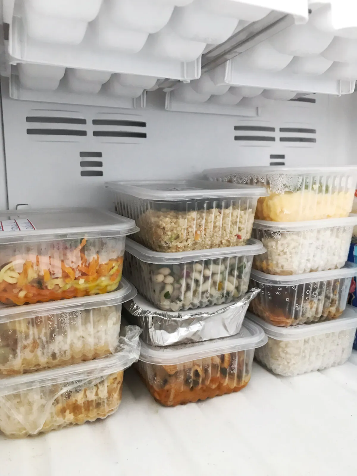 Freeze food in shapes that allow better organization. (renata colella/Shutterstock)