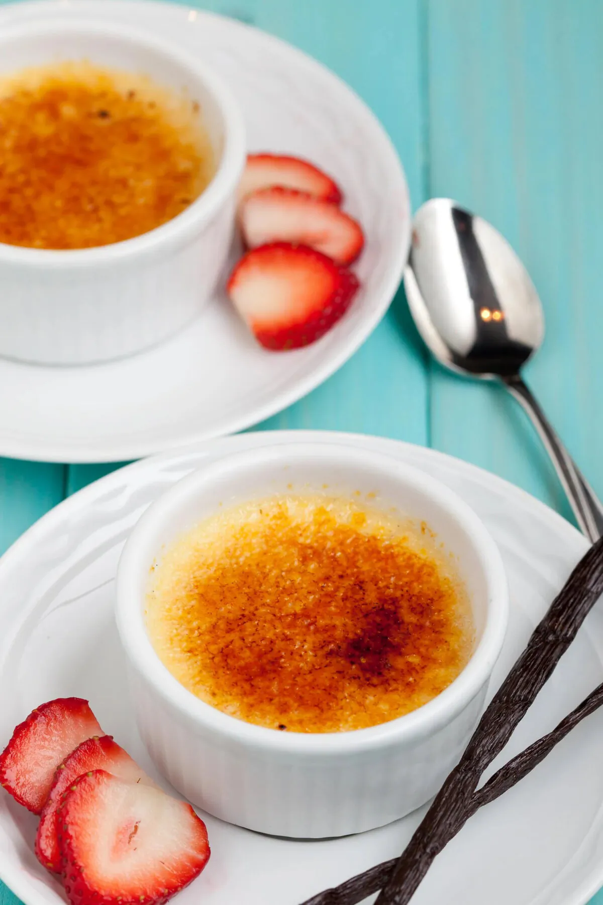 We’ve used whole vanilla beans for a superior taste. Top it with fresh berries for a dessert that will leave your guests raving. (Courtesy of Amy Dong)