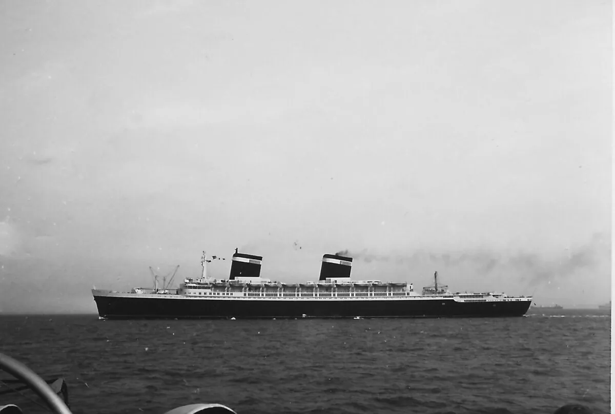 The SS United States photographed during her maiden voyage in 1952. (Public Domain)