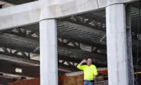Workers Cope With Heat Wave That Blankets Northeast, Southwest