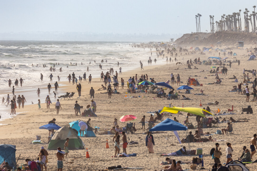 EPA Granting Funds to Monitor Bacterial Infestation in US Beaches