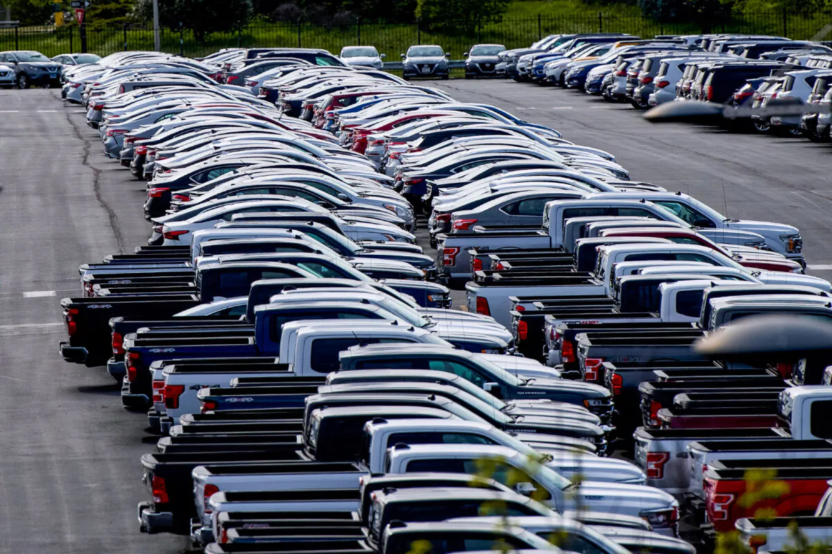 Unsold cars stored in the parking lot of the Wells Fargo Center in Philadelphia, on April 28, 2020. (File Photo/Mark Makela/Reuters)