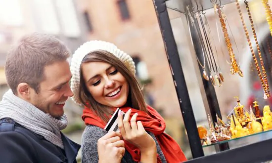 8 Ways to Maximize Credit Card Points