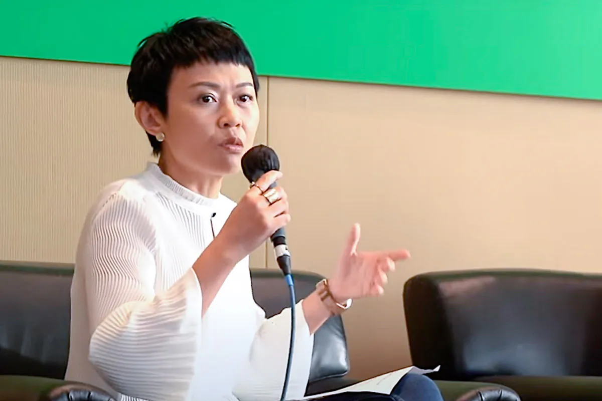 Vivian Tam speaks at a book launch at the School of Journalism and Communication at the Chinese University of Hong Kong on July 20. (Wenxin Cai/Epoch Times)