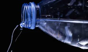 How to Detox From Microplastics and Other Toxins in Our Bodies