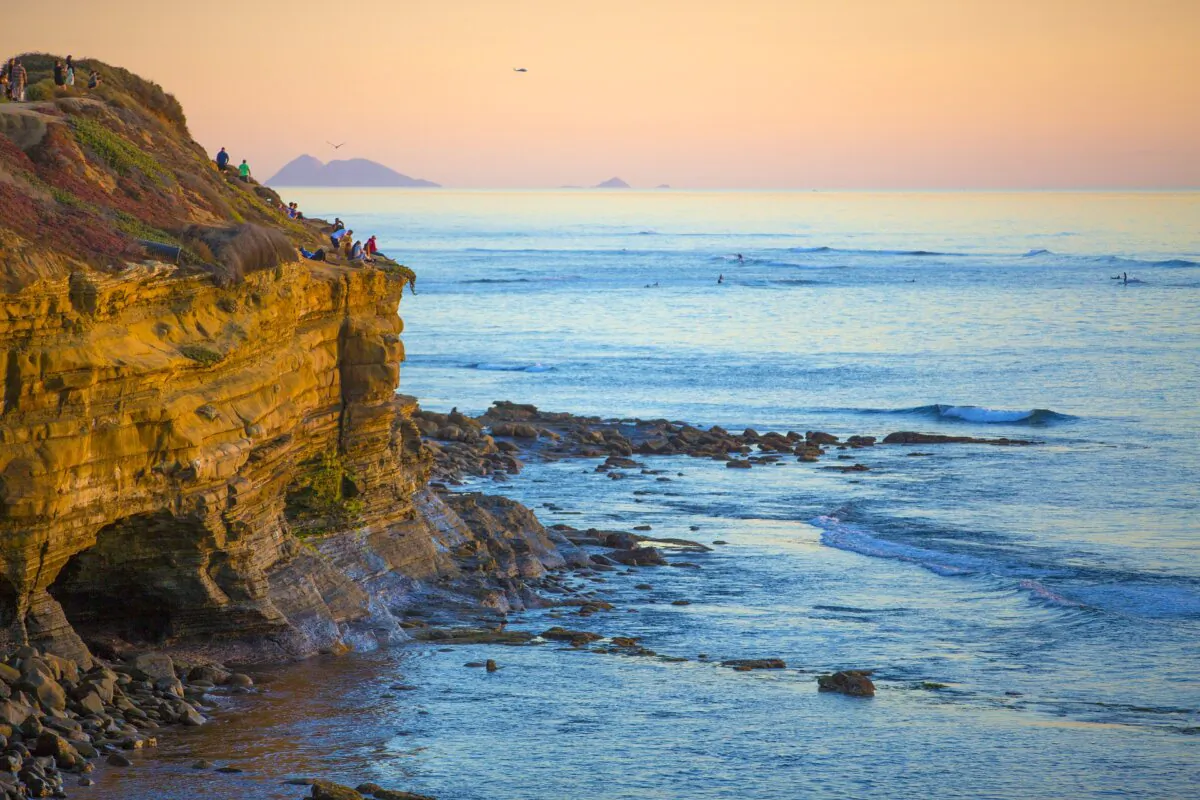 Sunset in La Jolla, Calif. (Olga_Fil/Pixabay)