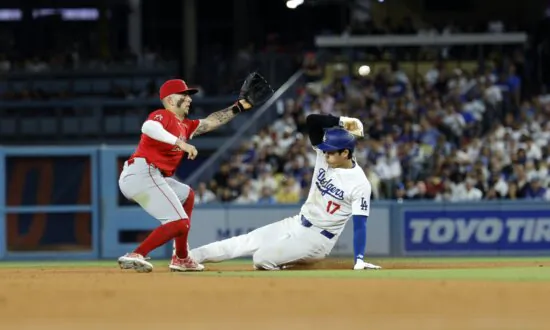 Angels Rally to Beat Dodgers 3–2 in 10 Innings; Ohtani Homers Against His Old Team