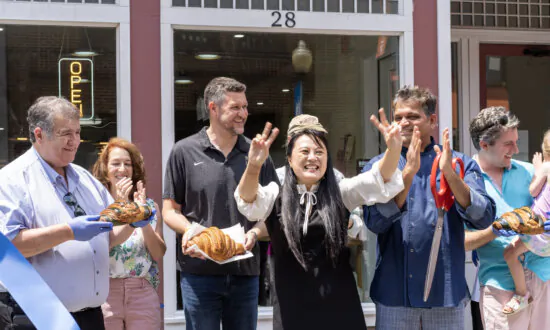 High-End Executive Pastry Chef Opens Bakery in Downtown Middletown