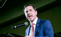 Moderate Emerges as Favorite in Utah GOP Senate Primary to Replace Romney