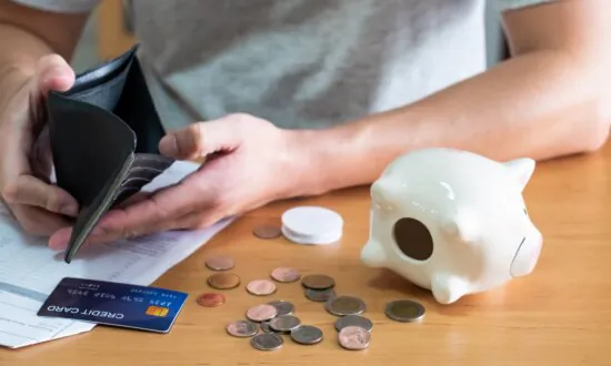 The Pros and Cons of Filing for Bankruptcy