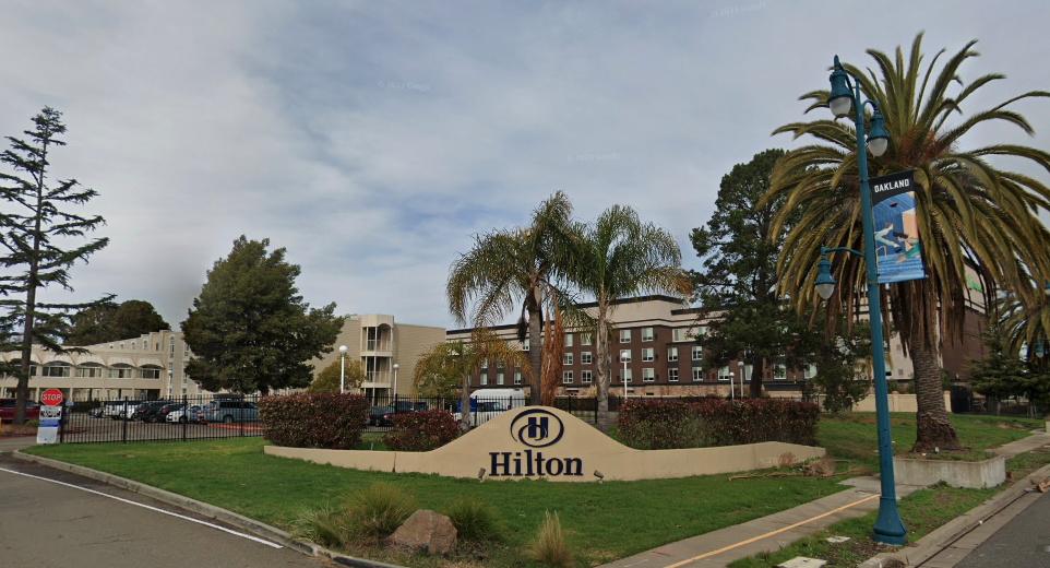 Hilton to Close Oakland Airport Hotel, Another Blow to City’s Business ...