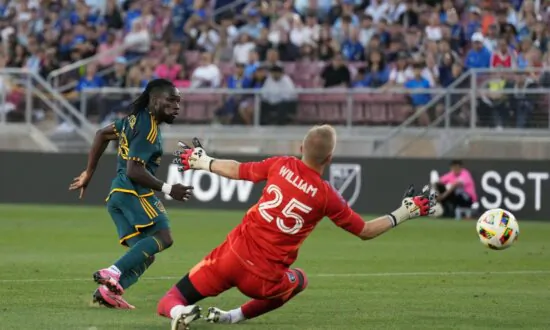 Surging Galaxy Continue Dominance Over Hapless Earthquakes 3–0