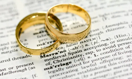 Why People Need to Get Married and Have Families, According to a Sociologist
