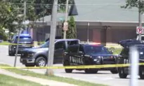 2 Police Officers Wounded, Suspect Killed in Shooting in Waterloo, Iowa
