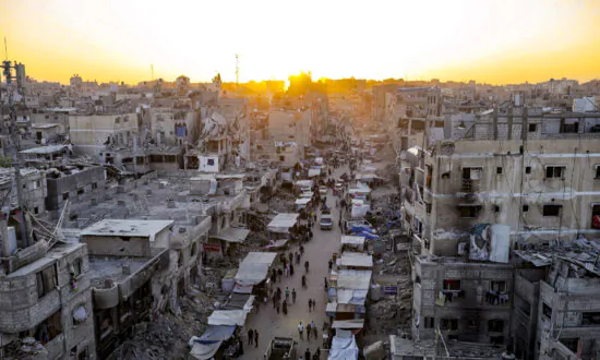 Chances of Gaza Peace Talks Improve as Battles Rage