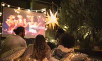 How to Host a Spectacular Backyard Movie Night