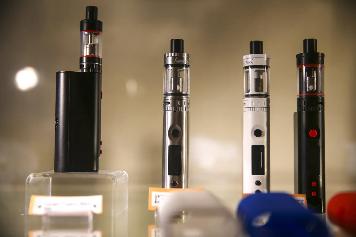 E-cigarettes are displayed at Gone With the Smoke Vapor Lounge on in San Francisco on May 5, 2016. (Justin Sullivan/Getty Images)