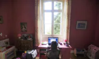 eSafety Sets Deadline for Online Industry to Protect Children from Pornography