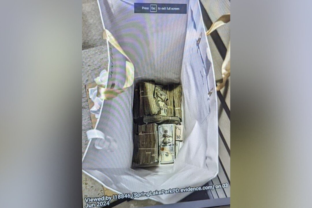 2 More People Charged With Conspiring To Bribe Minnesota Juror With Bag ...