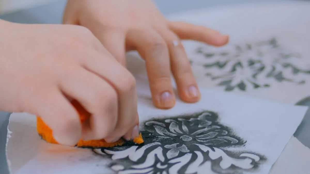 Stenciling a countertop is both fun and satisfying. (Zyabich family/Shutterstock)