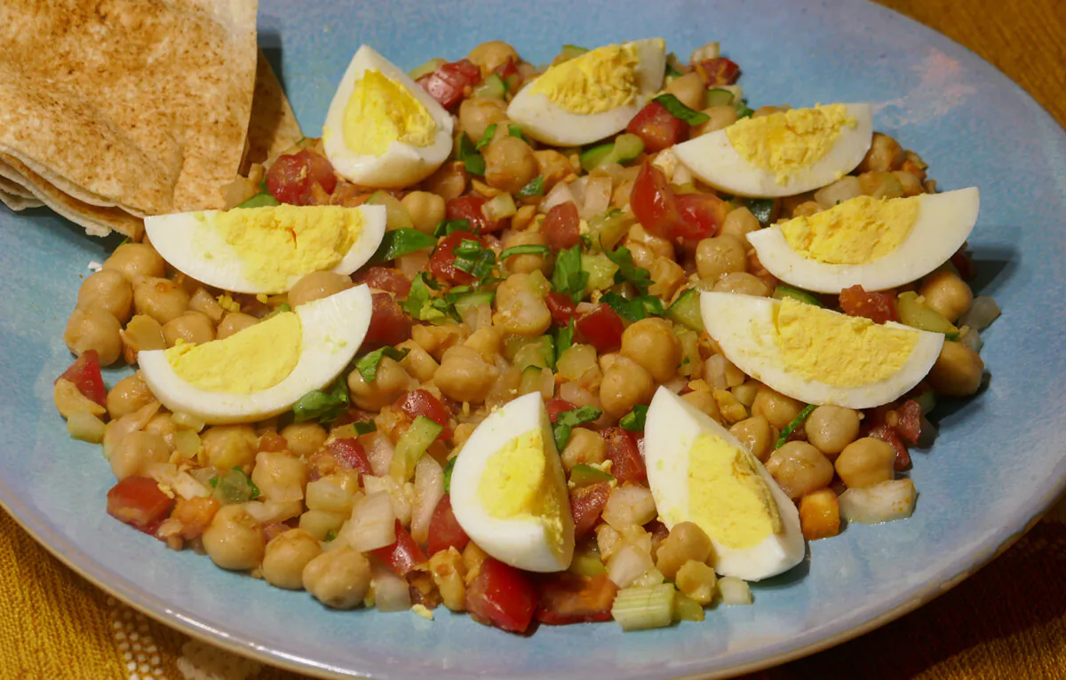 Tunisian Chickpea Salad. (Linda Gassenheimer/TNS)