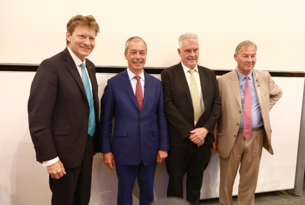 Epoch Times Photo