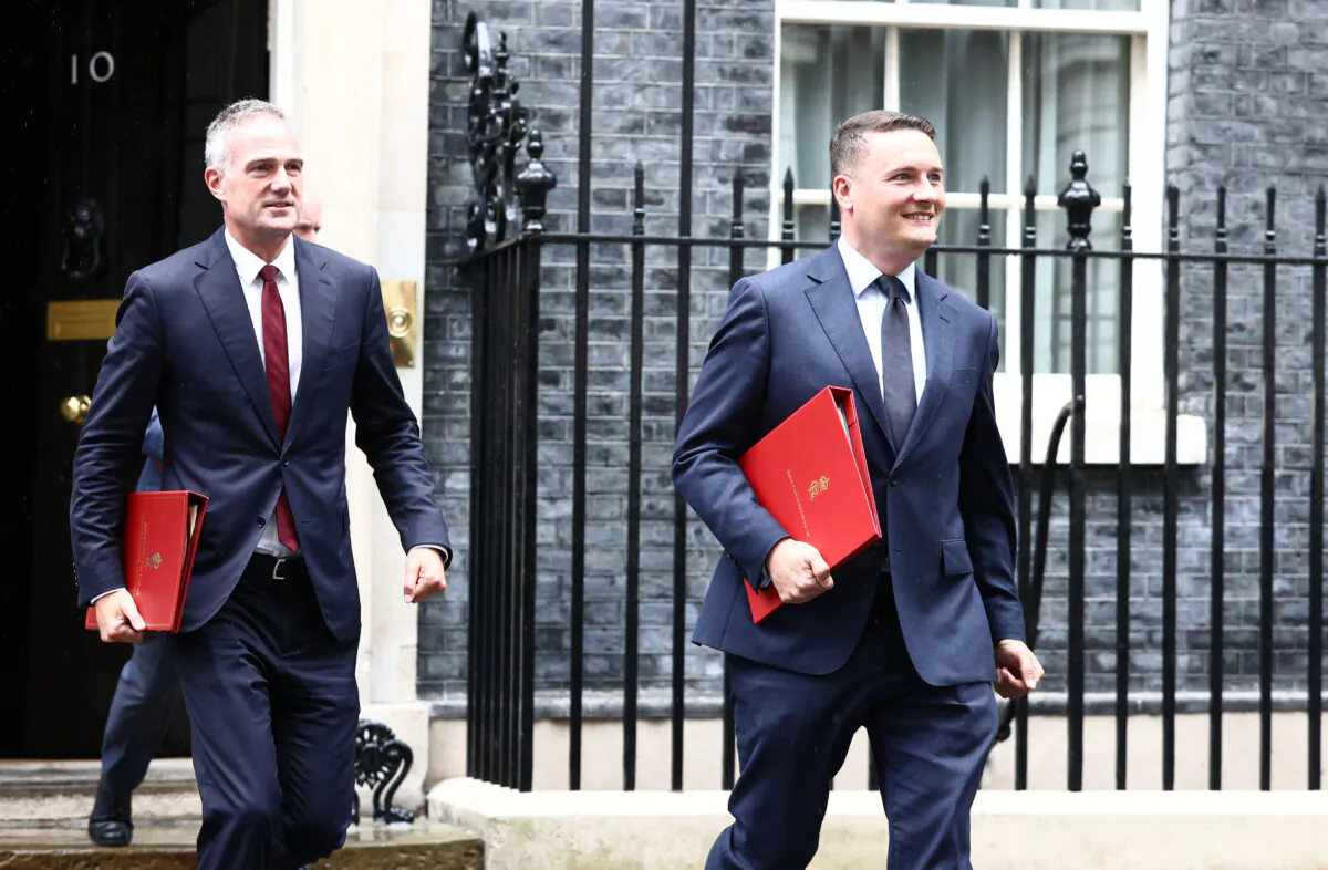 Health Secretary Wes Streeting (R) with Science Secretary Peter Kyle (L), leaving 10 Downing Street in London, on July 6, 2024. (Tejas Sandhu/PA Wire)