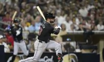 Christian Walker’s 2-run Single in the 10th Gives the Diamondbacks a 7–5 Win Against the Padres
