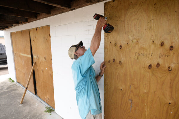 US Weather Agency Warns Texans to Complete Preparations Before Storm Hits State