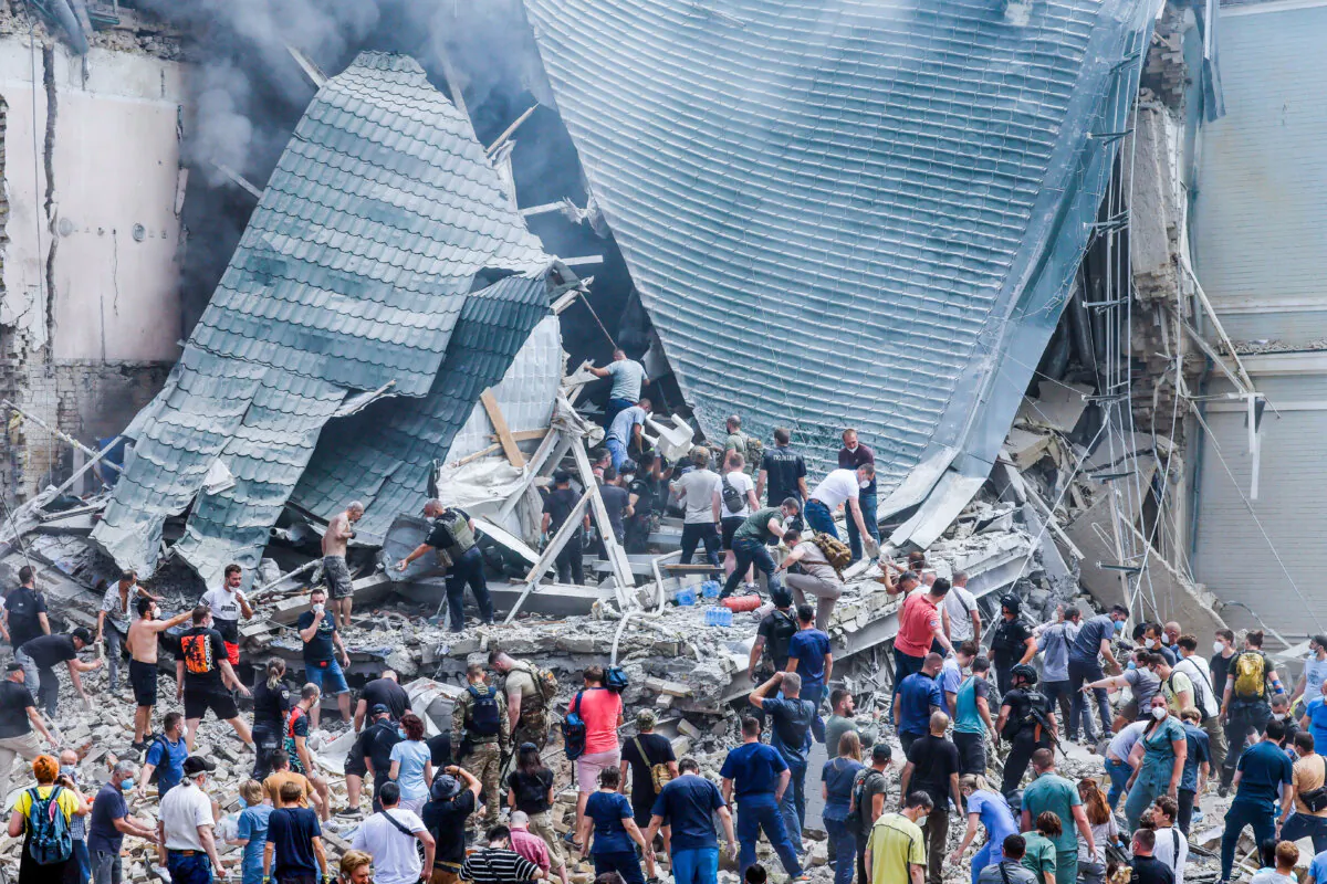 Rescuers work at Ohmatdyt Children's Hospital that was damaged during a  missile strike, in Kyiv, Ukraine, on July 8, 2024. (Gleb Garanich/Reuters)