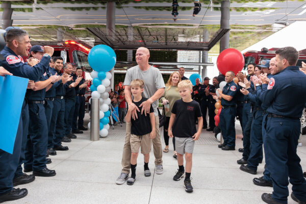 ‘Special Moment’: Firefighters Surprise California Fire Battalion Chief at His Last Chemotherapy Treatment