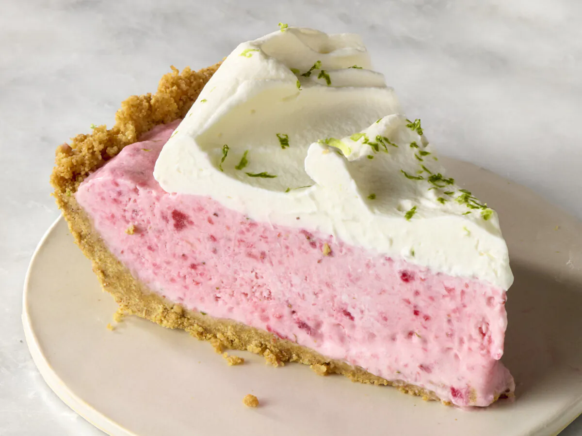 This pie brings all the joy of a strawberry margarita without the hangover. (Alex Lepe/TNS)