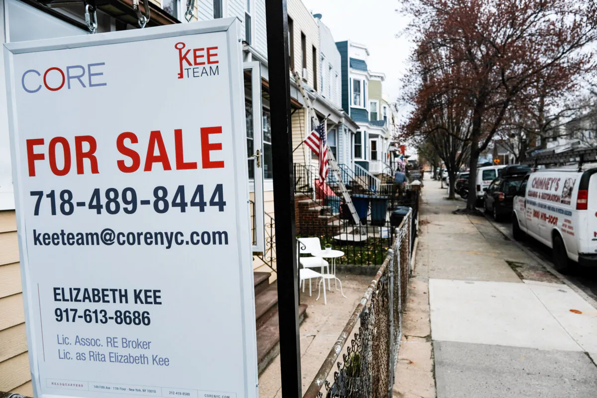 A home is listed 'For Sale' in New York City on March 31, 2021. (Spencer Platt/Getty Images)