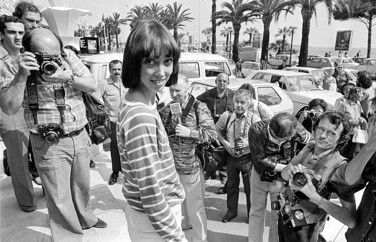 Shelley Duvall poses for photographers at the 30th Cannes Film Festival in France, May 27, 1977. (Jean-Jacques Levy/AP Photo)