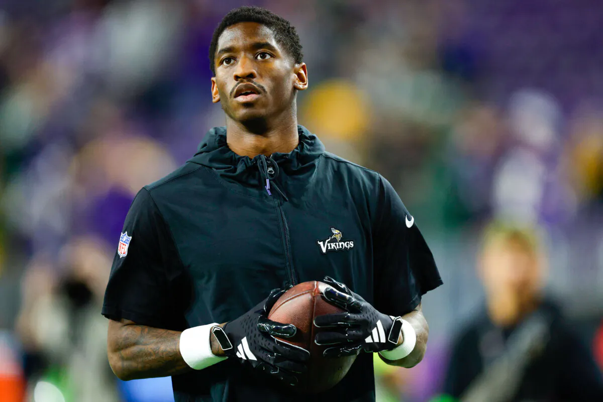 Jordan Addison of the Minnesota Vikings warms up prior to a game against the Green Bay Packers in Minneapolis, Minn., on Dec. 31, 2023. (David Berding/Getty Images)
