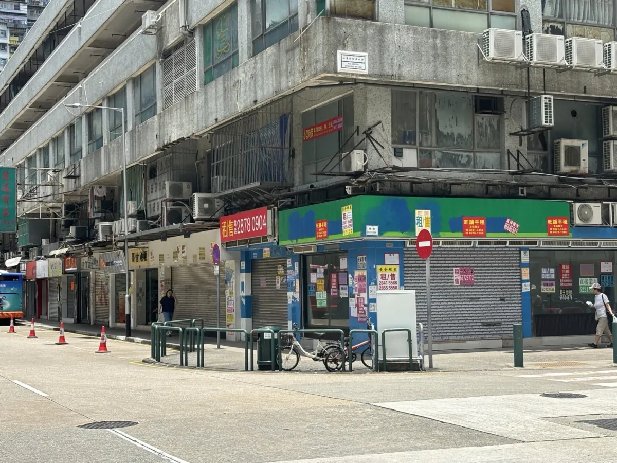 Streets deserted with vacant shops available for rent near the Golden Market in the Areia Preta area of Macau on July 12, 2024. (Credit to Li Cheng'en)