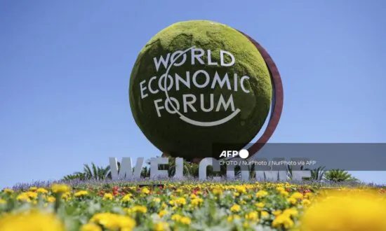 Chinese Premier’s Veiled Remarks at Davos Forum Spark Debate