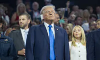 Trump Would Allow Fed’s Powell to Stay On, Lower Corporate Tax Rate