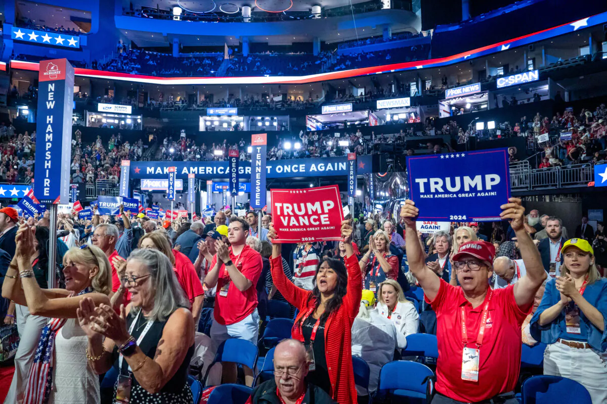 Delegates cheer at the National Republican Convention (RNC) in Milwaukee, Wis., on July 16, 2024. (Madalina Vasiliu/The Epoch Times)