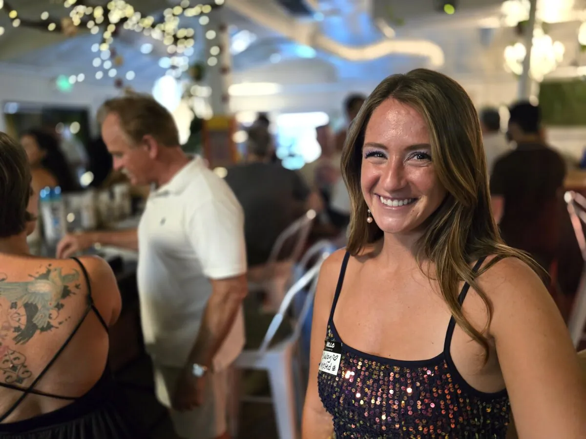 Unjected.com founder Shelby Hosana hosts a "pure blood" social mixer for unvaccinated singles in Phoenix on July 15, 2024. (Allan Stein/The Epoch Times)